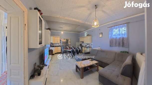 Eladó 76 nm-es ház Mezőkövesd