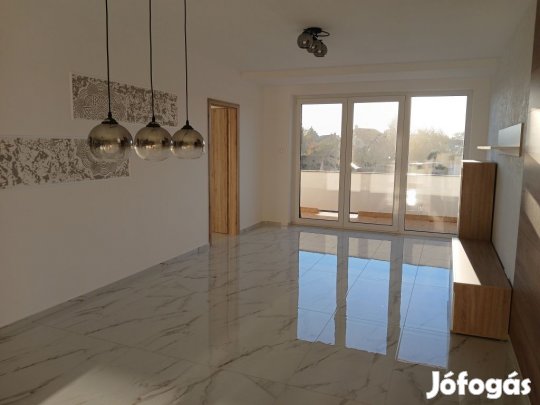 Eladó 76 nm-es lakás Hajdúszoboszló