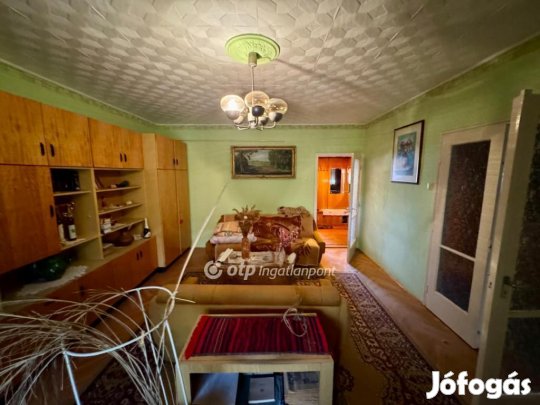 Eladó 76 nm-es lakás Kiskunfélegyháza