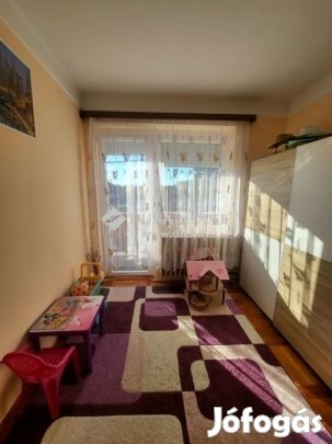 Eladó 76 nm-es lakás Kistarcsa