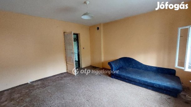 Eladó 77 nm-es ház Dévaványa