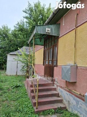 Eladó 77 nm-es ház Hajdúdorog