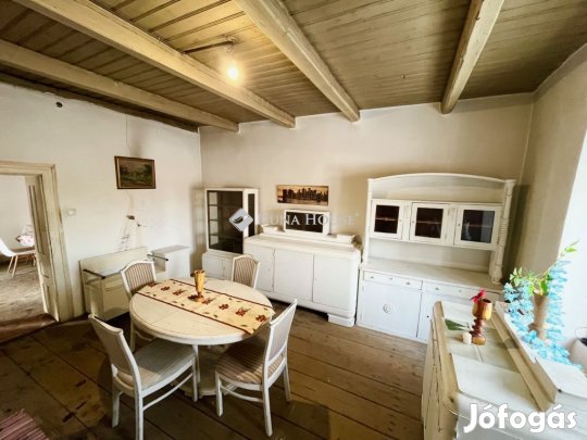 Eladó 77 nm-es ház Sárosd