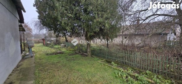 Eladó 78 nm-es ház Polgárdi