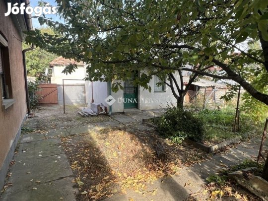 Eladó 78 nm-es ház Székesfehérvár