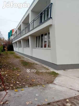 Eladó 78 nm-es lakás Hajdúszoboszló