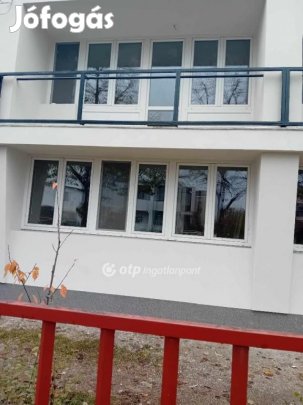 Eladó 78 nm-es lakás Hajdúszoboszló