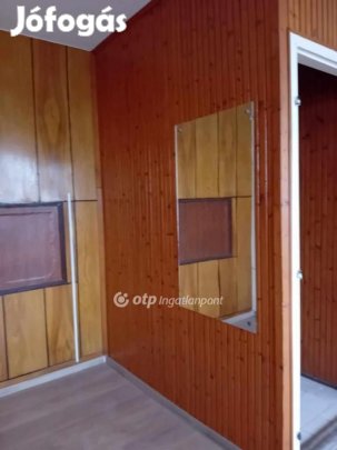 Eladó 78 nm-es lakás Hajdúszoboszló