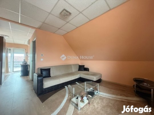 Eladó 79 nm-es ház Szigethalom