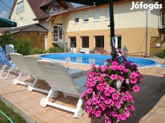 Eladó 800 nm-es ház Nagymányok