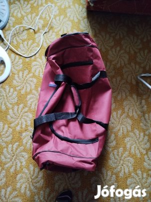 Eladó 80 cm-s utazótáska
