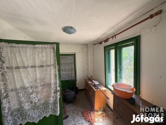 Eladó 80 nm-es Felújítandó Családi ház Kiszombor