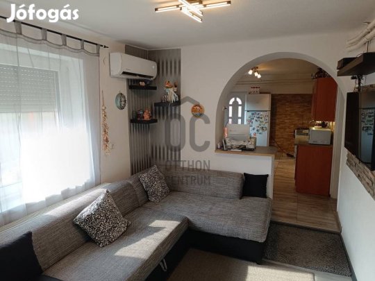 Eladó 80 nm-es ház Albertirsa