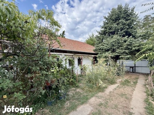 Eladó 80 nm-es ház Békéscsaba