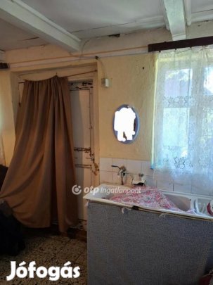 Eladó 80 nm-es ház Hajdúböszörmény