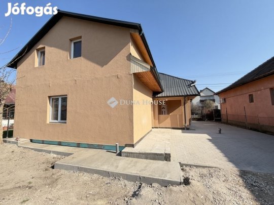 Eladó 80 nm-es ház Halásztelek