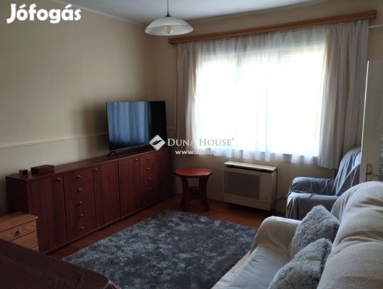 Eladó 80 nm-es ház Mikepércs