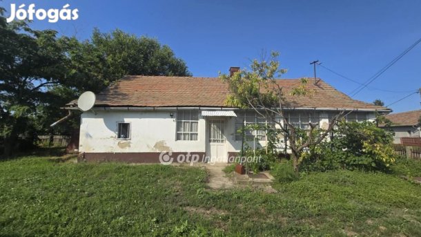 Eladó 80 nm-es ház Nádudvar