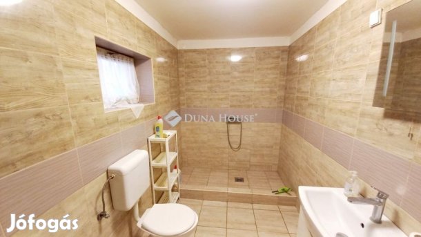 Eladó 80 nm-es ház Nagykőrös