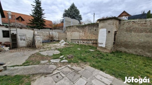 Eladó 80 nm-es ház Tamási