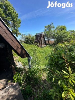 Eladó 811 nm-es telek Szentendre