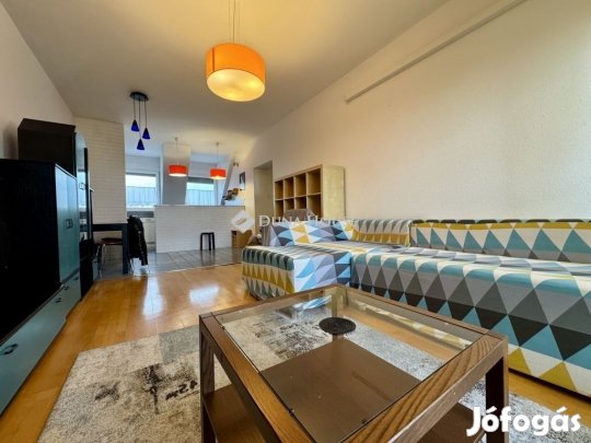 Eladó 81 nm-es lakás Balatonfüred