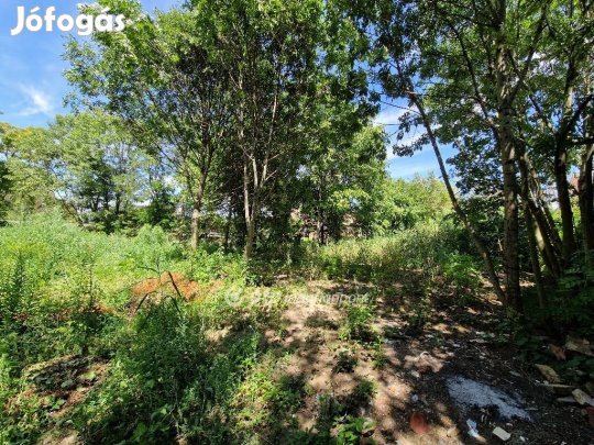 Eladó 828 nm-es telek Szeged