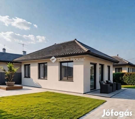 Eladó 83 nm-es ház Dabas