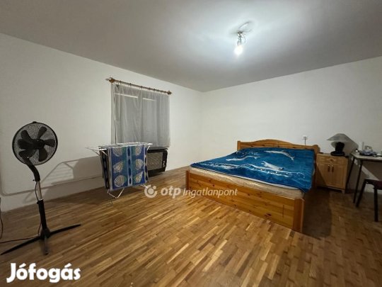 Eladó 83 nm-es ház Szentes