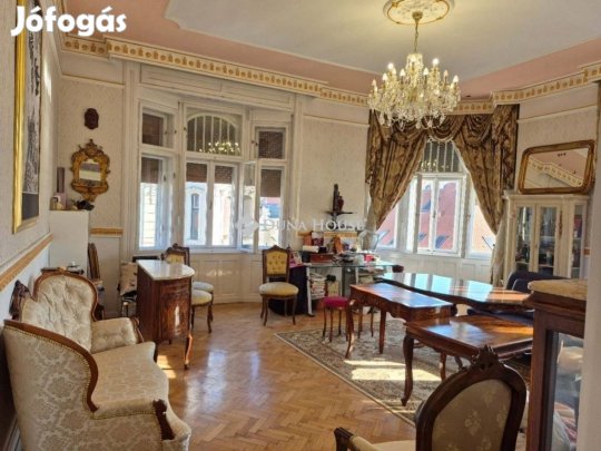 Eladó 83 nm-es lakás Győr