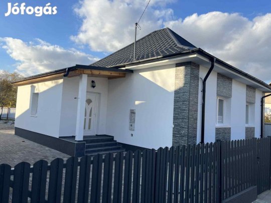 Eladó 84 nm-es Felújított Családi ház Nádudvar