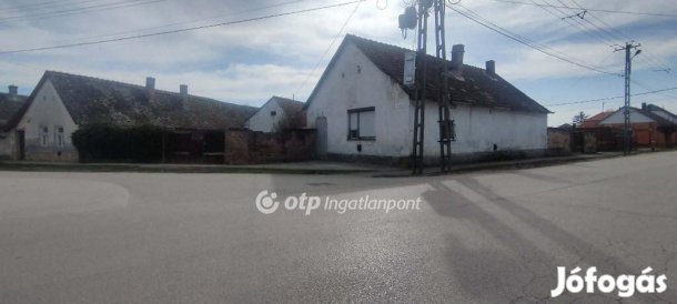 Eladó 84 nm-es ház Decs