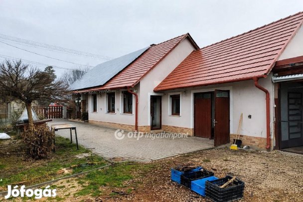 Eladó 84 nm-es ház Lepsény