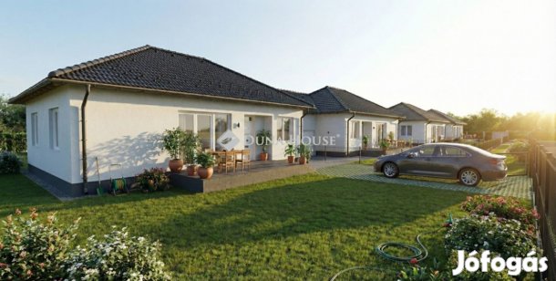 Eladó 84 nm-es ház Monor