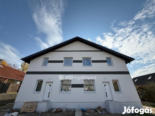 Eladó 84 nm-es ház Szigetszentmárton