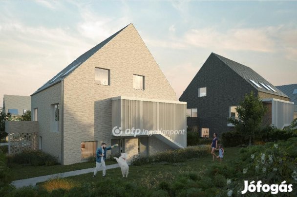 Eladó 84 nm-es lakás Balatonfüred