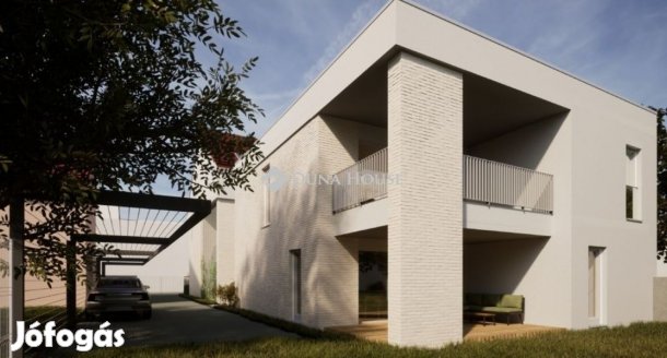 Eladó 84 nm-es lakás Pécs