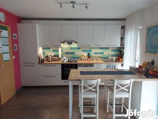 Eladó 84 nm-es lakás Sukoró