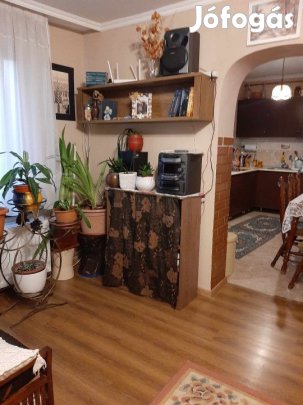 Eladó 85 nm-es Felújított Ikerház Debrecen