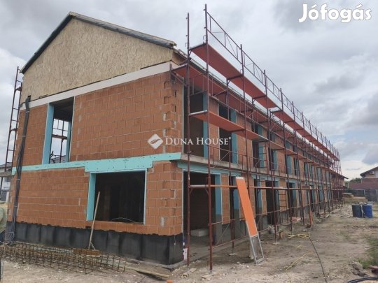 Eladó 85 nm-es ház Dunaharaszti