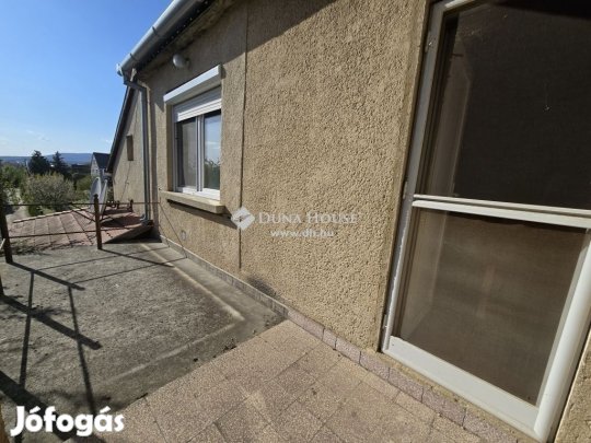 Eladó 85 nm-es ház Pécs