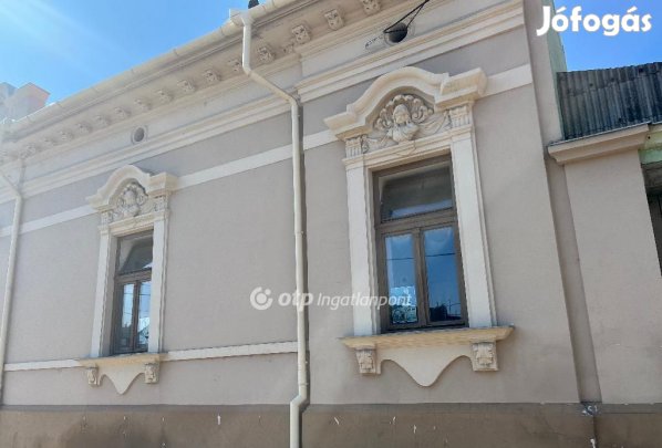 Eladó 85 nm-es lakás Nagykőrös
