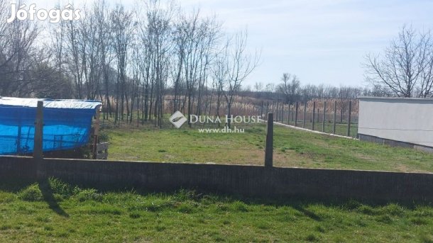 Eladó 865 nm-es telek Bácsalmás