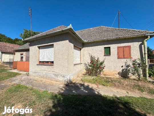 Eladó 86 nm-es ház Kánya