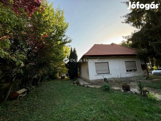 Eladó 86 nm-es ház Piliscsaba