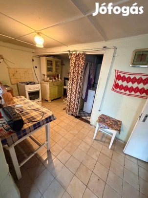 Eladó 86 nm-es ház Zsáka