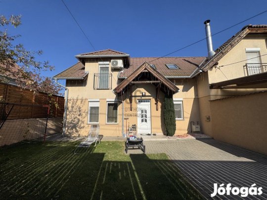 Eladó 88 nm-es ház Fót