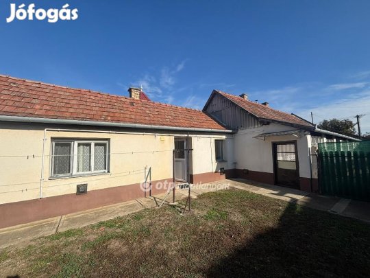 Eladó 88 nm-es ház Hajdúböszörmény