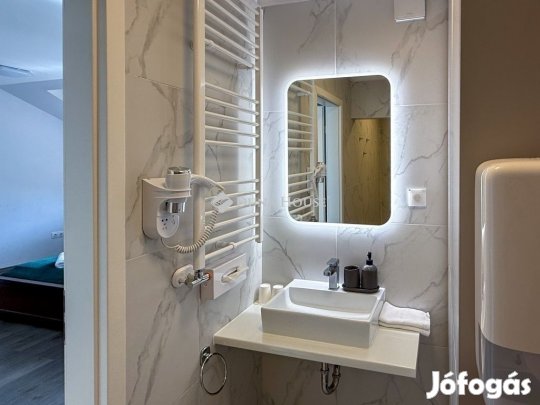 Eladó 88 nm-es lakás Pécs