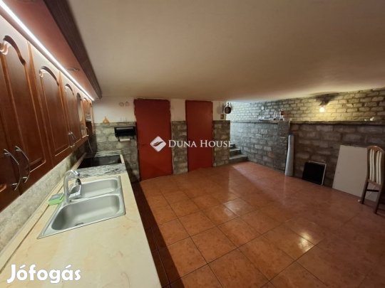 Eladó 89 nm-es ház Szeged